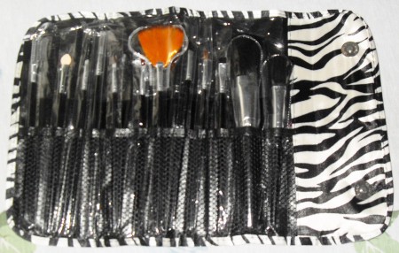 * Pincéis para Maquiagem - Opção 5 - R$ 39,99